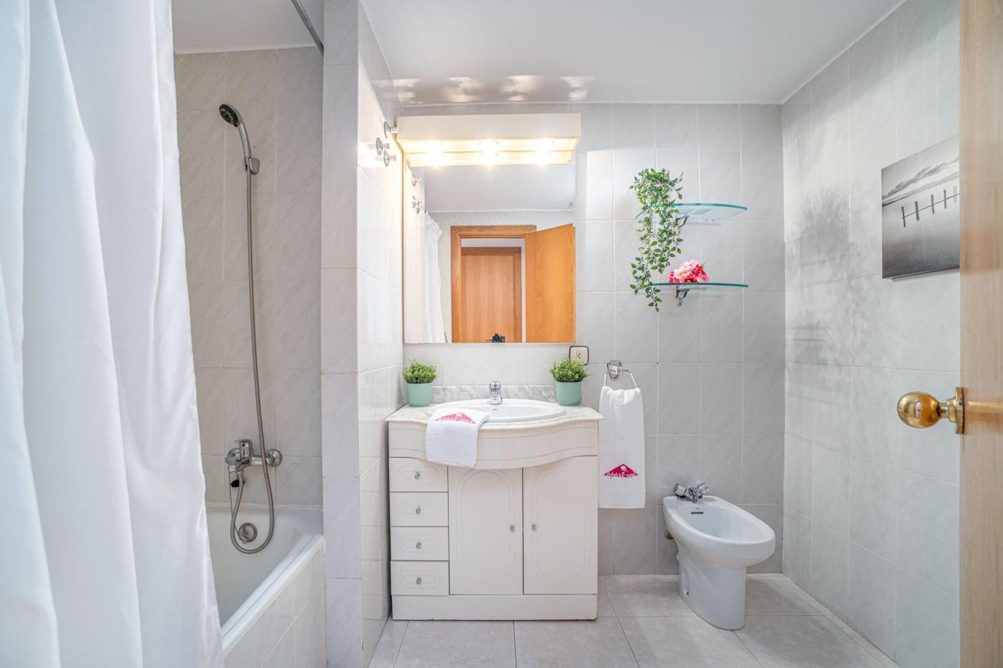 Basic Comfort Apartamento Gran Reserva Lluna 0053 Емпуриабрава Екстериор снимка